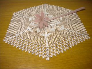 CENTROTAVOLA BIANCO FATTO A MANO IN COTONE 49x57CM