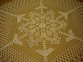 CENTROTAVOLA BIANCO FATTO A MANO IN COTONE 49x57CM