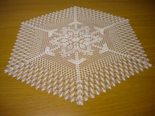CENTROTAVOLA BIANCO FATTO A MANO IN COTONE 49x57CM