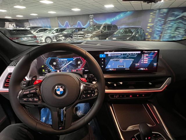 BMW XM XM 550 kW (748 CV) Label Red