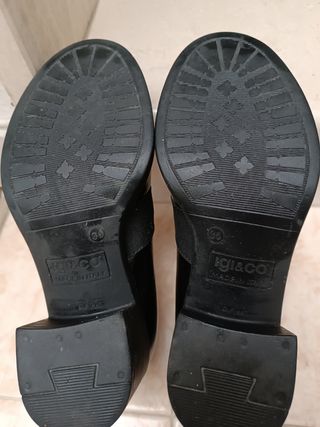 Scarpe vernice nera IGI e Co.