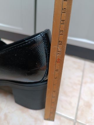 Scarpe vernice nera IGI e Co.