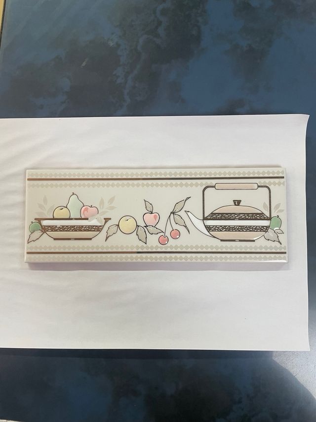 CENEFA CERAMICA 6,5X20 CM. ORO Y NEGRO (BLANCO)