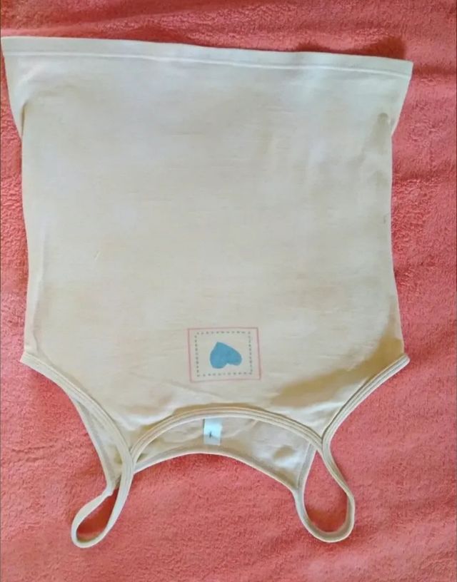**Camisetas tirantes niña. Talla 6 años.
Boboli: 6