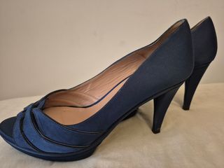 Zapato tacón fiesta. Pura López