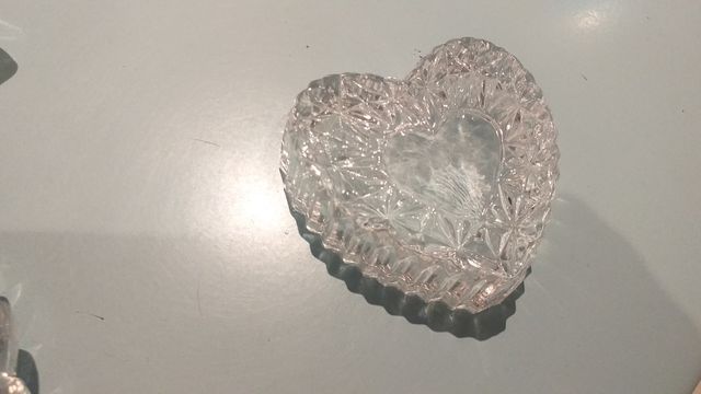 Pequeños Objetos de cristal tallado
