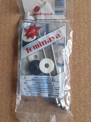 Conjunto Tornillos Sujeción Cisterna.
