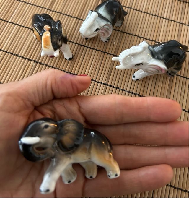 Elefantes porcelana