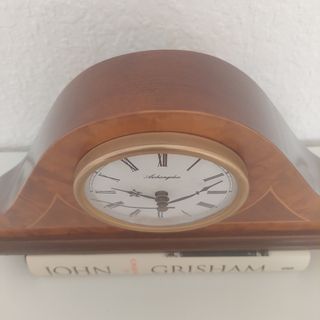 Reloj de sobremesa réplica de Antigüo