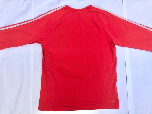 Camiseta larga Adidas vintage y2k