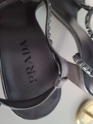 Sandalias tacón Prada