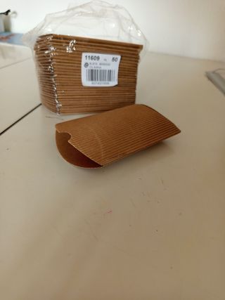 Caja de cartón ondulado para regalo 