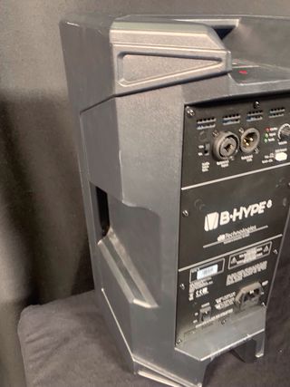 Altavoz  amplificado db tecnologic