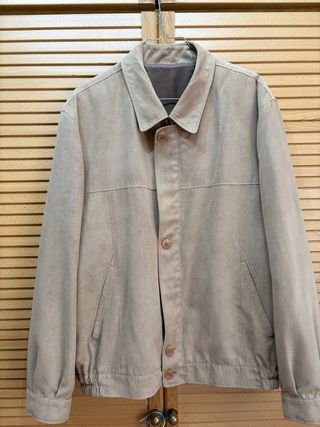 Cazadora antelina unisex. Super tendencia!