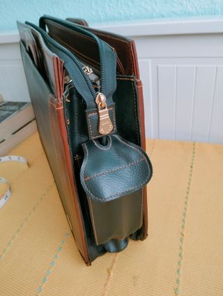Maletín de polipiel