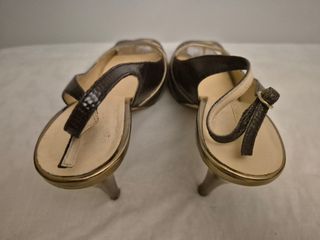 Sandalias de tacón Gloria Ortiz