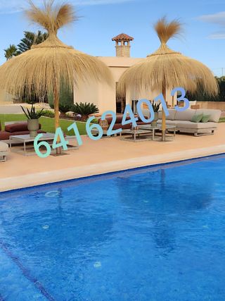 Sombrillas de carri verzo mimbre