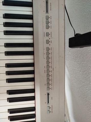 Teclado piano korg profesional 88 teclas