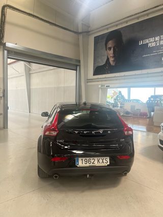 Volvo V40 2019