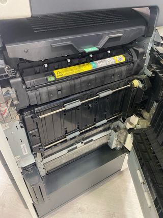 Fotocopiadora Konica Minolta Bizhub C220