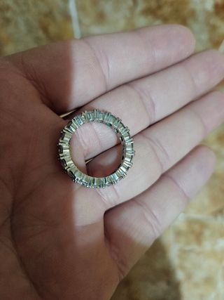 Anillo clasico mujer .