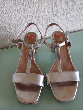 Sandalias plateadas