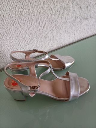 Sandalias plateadas