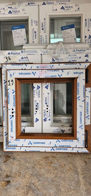 VENTANA PVC CORTIZO ROBLE DORADO (REF.19)