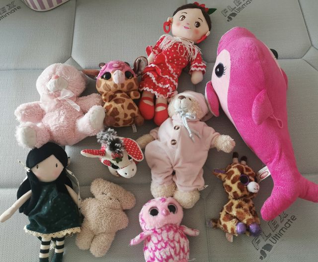 Peluches. Juego de 10 peluches