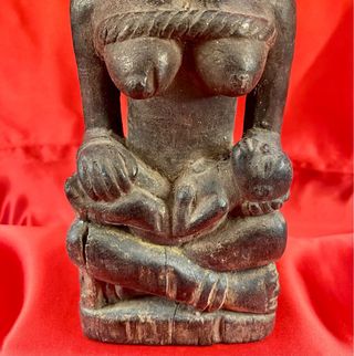 Estatuilla de maternidad Pfemba etnia Bakongo