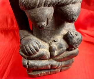 Estatuilla de maternidad Pfemba etnia Bakongo