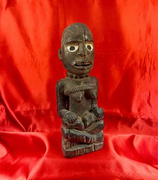 Estatuilla de maternidad Pfemba etnia Bakongo