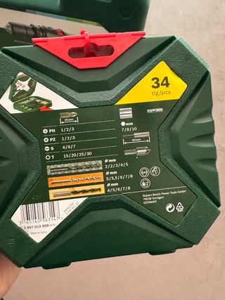 Taladro Bosch Maletín y brocas
