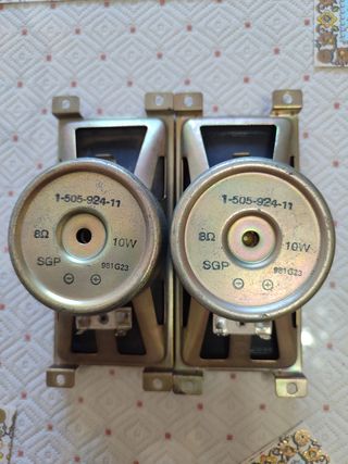 Par de altavoces TV