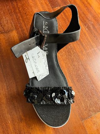 Sandalias negras SixtySeven 40