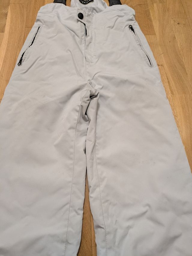 Anorak + pantalon de esqui + forro polar