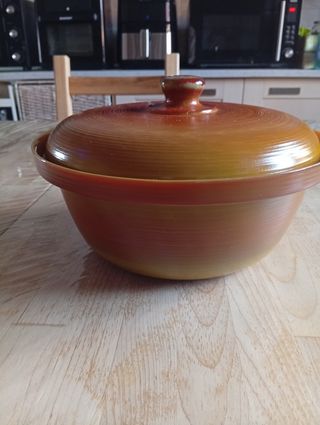 Zuppiera con coperchio