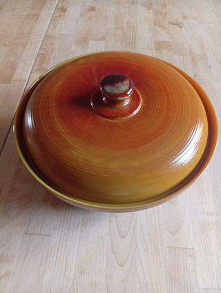 Zuppiera con coperchio