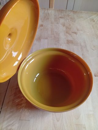 Zuppiera con coperchio