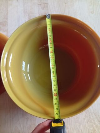 Zuppiera con coperchio