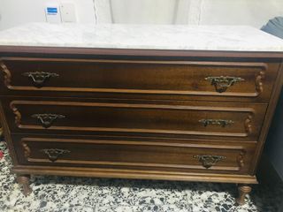 Cómoda de madera