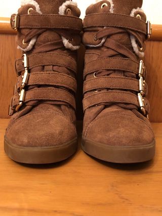 MICHAEL KORS Botines ante cuña 3656.5