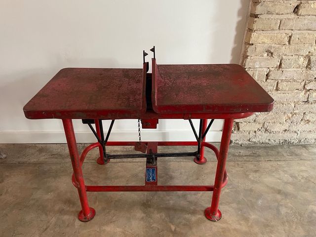 Mesa bascula antigua