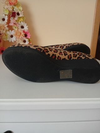Bailarinas con cuña leopardo 