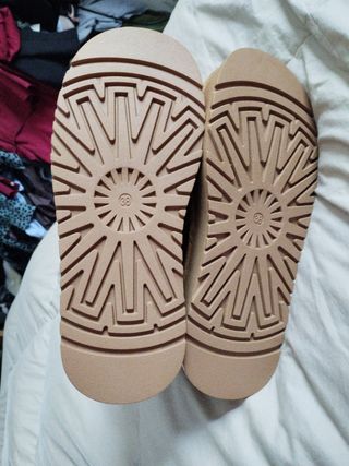 Botas invierno forradas.tipo ugg N.38 nuevas