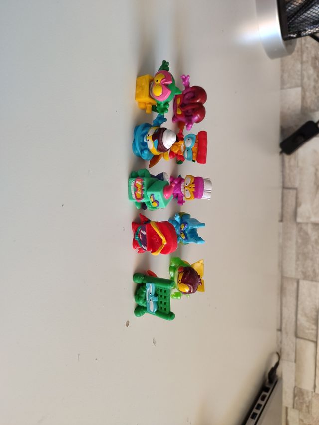 Colección de Superthings