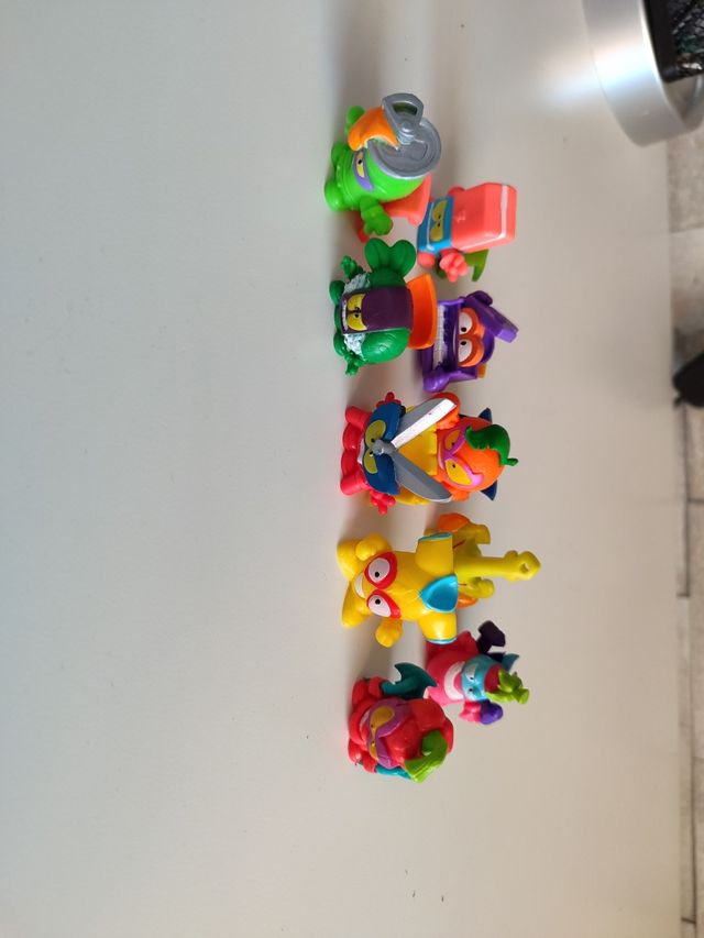 Colección de Superthings