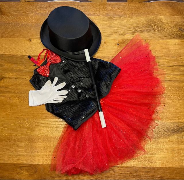 Disfraz mago o maga para niña de 4 o 5 años