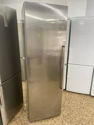 SOLO NEVERA MARCA BOSCH no frost