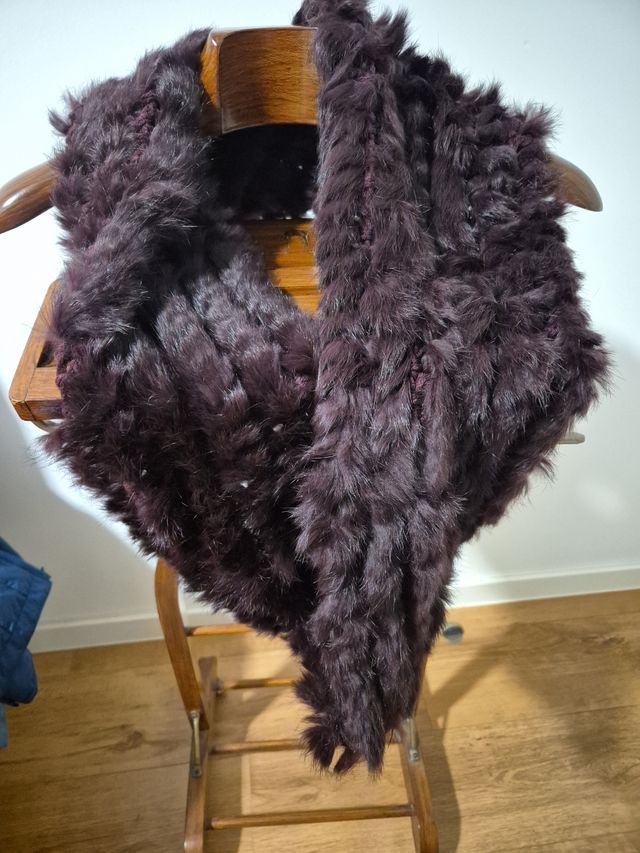 Cuello pelo sintético